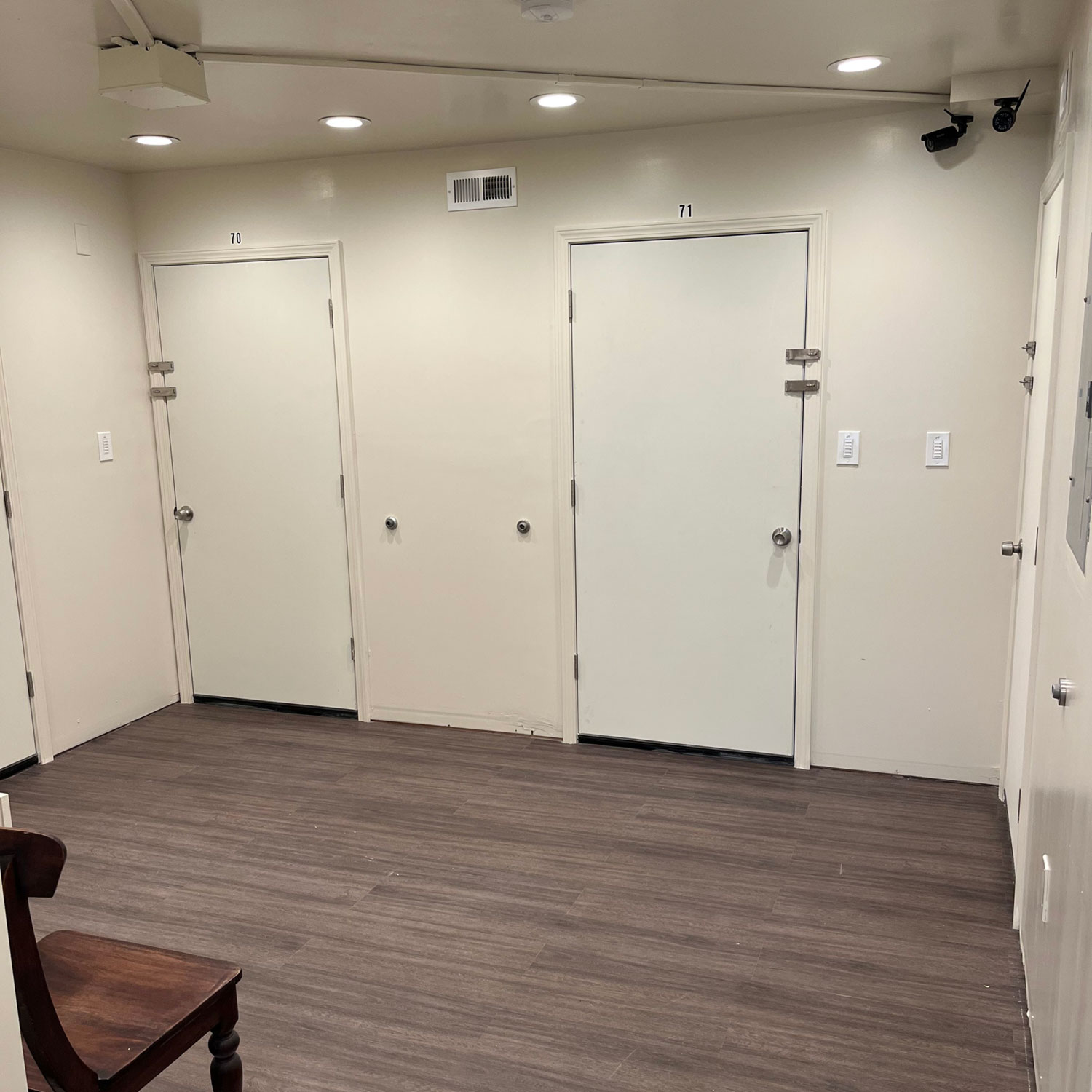 Rent a unit and get a free disc locks to new customers